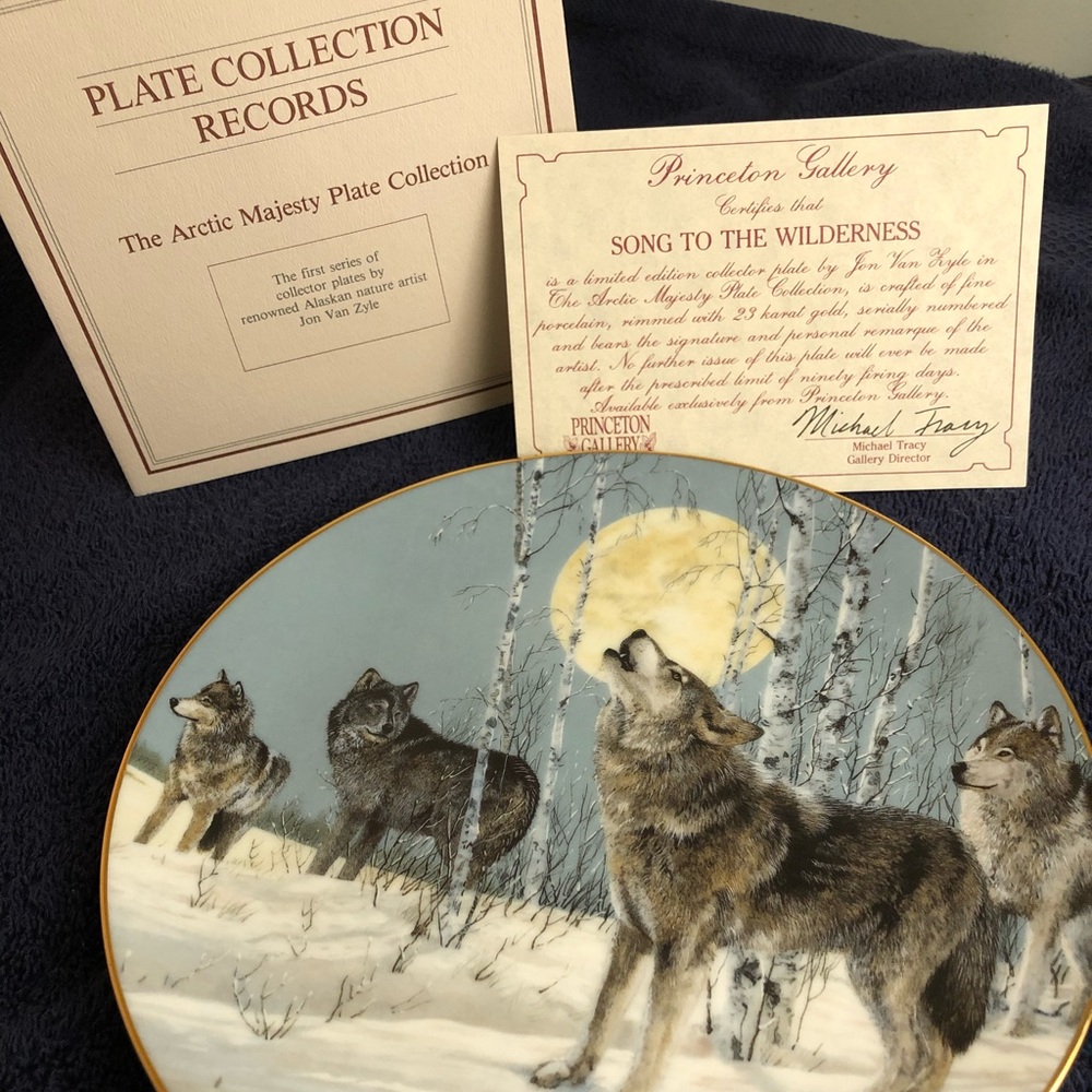 “Song to the Wilderness” from The Arctic Majesty Plate collection